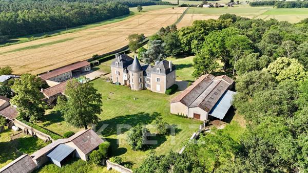 Chateau XIX au coeur d'un parc de 30 hectares