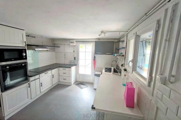 BERGERAC: MAISON AVEC PISCINE COUVERTE