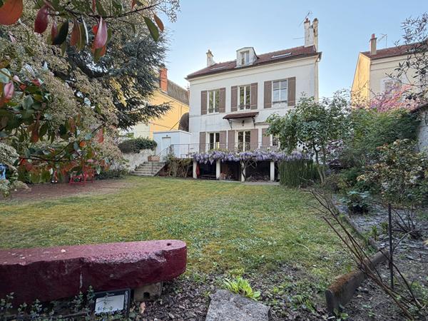 Maison Bourgeoise de Grand Standing à Vendre à Meaux - Réf ADS2449