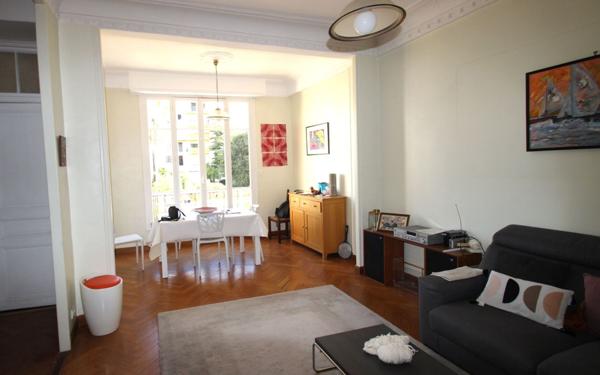 Appartement à vendre    3 pièces • 85 m2 Nice