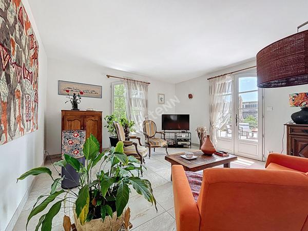 Maison Saint Herblain Bouvardière / 200 m2 / DPE en A / 5 chambres / grand jardin / garage / dépendances avec potentiel /