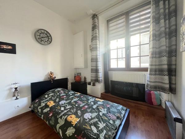 Vente                                                      Appartement
                        
                     3 pièces                      67 m2                     à Nevers