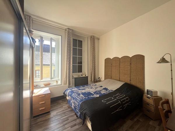 Vente                                                      Appartement
                        
                     3 pièces                      67 m2                     à Nevers