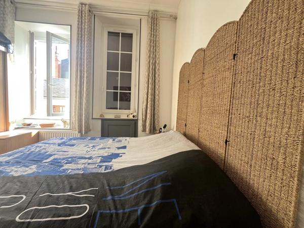 Vente                                                      Appartement
                        
                     3 pièces                      67 m2                     à Nevers