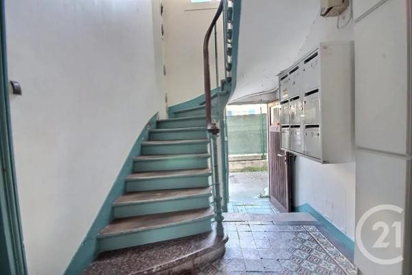 Appartement à vendre  3 pièces - 40 m 2   ROSNY SOUS BOIS  - 93
