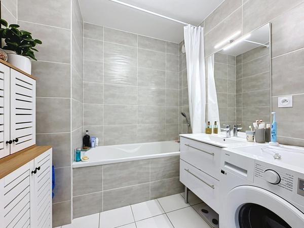 À VENDRE – T3 de 55 m² avec exceptionnelle terrasse de 90 m² LA MEMBROLLE SUR CHOISILLE (37)