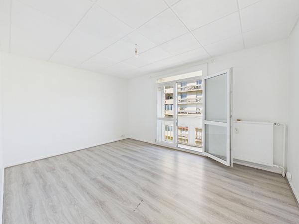 Appartement rénové Valence T3 de 57 m2 avec balcon et cave