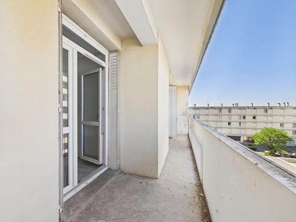 Appartement rénové Valence T3 de 57 m2 avec balcon et cave
