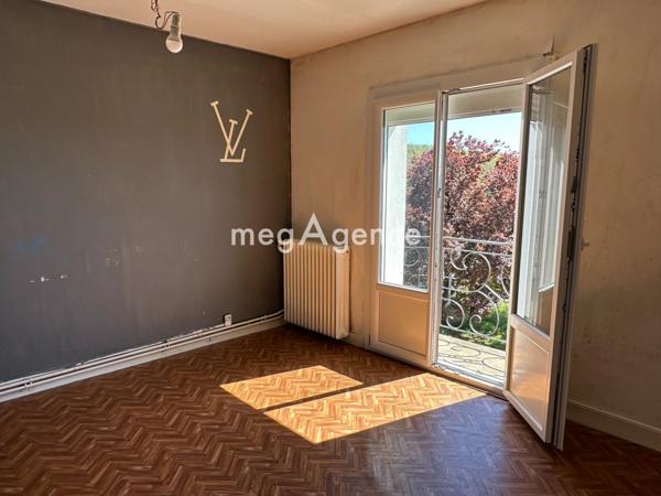 Maison à VOUNEUIL-SUR-VIENNE, 86210 - 10 pièces 190m²