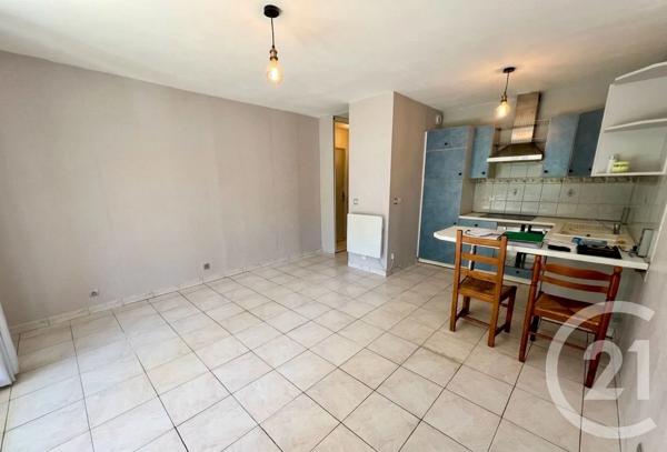 Appartement F1 à vendre  1 pièce - 29 m 2   LIVRY GARGAN  - 93