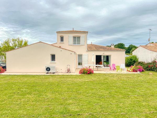 17200 ROYAN ROYAN