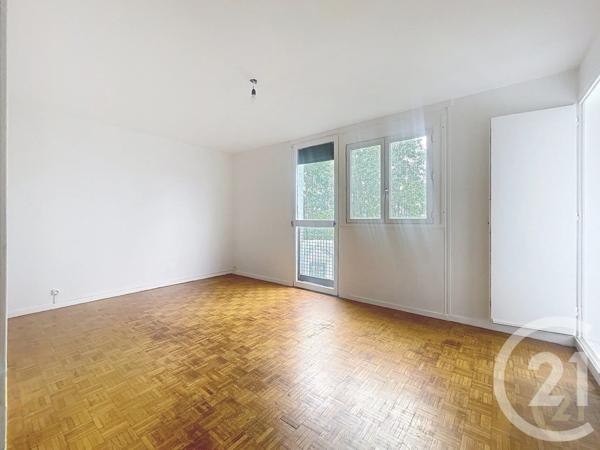 Appartement F3 à vendre  3 pièces - 55 m 2   BONDY  - 93