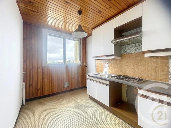 Appartement F3 à vendre  3 pièces - 55 m 2   BONDY  - 93