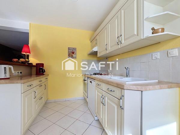 Jolie maison familiale de 5 chambres avec double garage + garage attenant