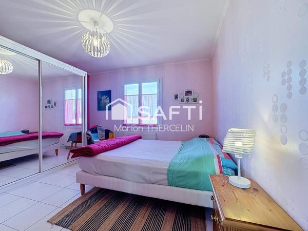 Jolie maison familiale de 5 chambres avec double garage + garage attenant