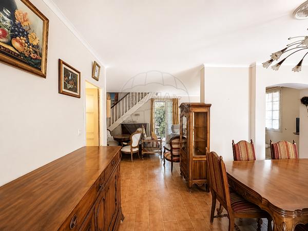 Maison 6 chambre(s) à vendre - Nîmes, Gard - 30