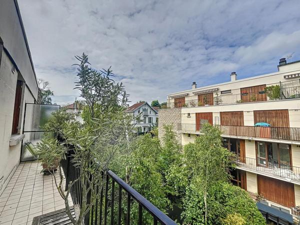 76M2 - SALON - SAM - CUISINE - 2 CH - SDB - CAVE - BOX