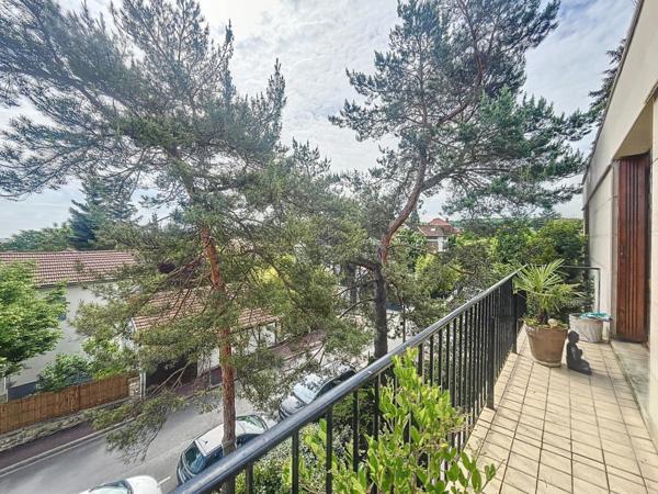 76M2 - SALON - SAM - CUISINE - 2 CH - SDB - CAVE - BOX