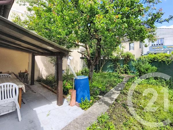 Maison à vendre  2 pièces - 30,77 m 2   ST DENIS  - 93
