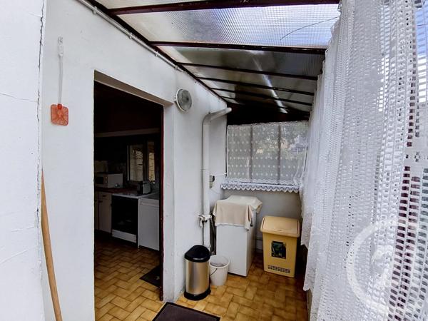 Maison à vendre  2 pièces - 30,77 m 2   ST DENIS  - 93