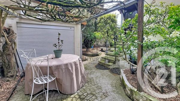 Maison à vendre  6 pièces - 126 m 2   VILLEMOMBLE  - 93