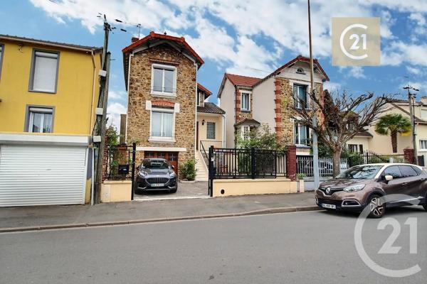 Maison à vendre  6 pièces - 126 m 2   VILLEMOMBLE  - 93