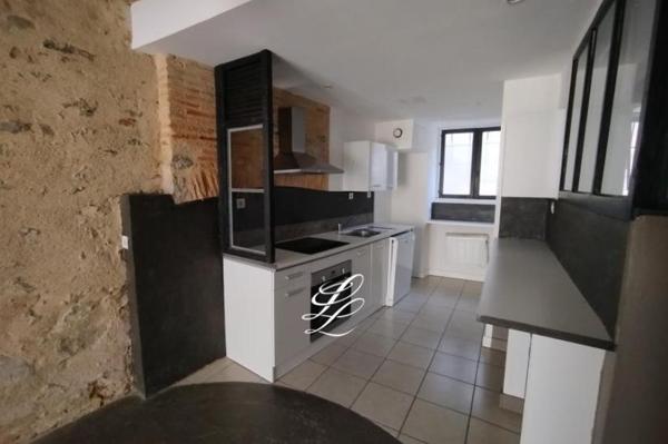 Location - Appartement 4 pièces 68 m 2 SABLE SUR SARTHE (72300)