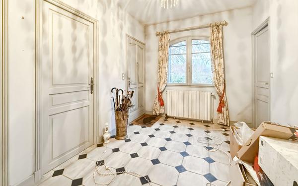 Maison à vendre    7 pièces •  Romorantin-Lanthenay