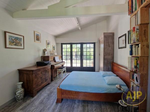Maison à vendre Lanton - 4 pièces, 108m² avec 3 chambre(s) à 500 000€ - AJP Immobilier Andernos les Bains