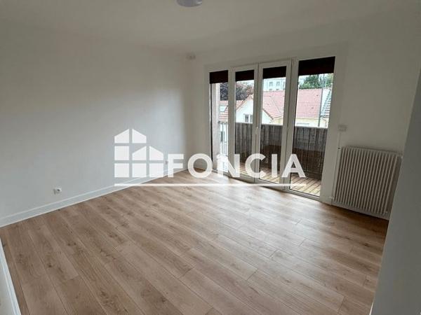 Location Appartement 4 pièces 80 m² - 85 BOULEVARD DU MOULIN DE LA TOUR Le Plessis Robinson 92350