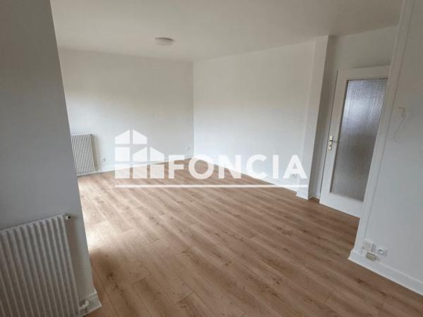 Location Appartement 4 pièces 80 m² - 85 BOULEVARD DU MOULIN DE LA TOUR Le Plessis Robinson 92350