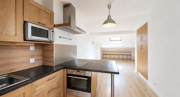 Appartement
         2 pièces
        - 62 m² 249 000 € *