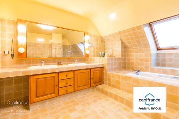 Dijon – Montchapet : élégante maison familiale aux volumes remarquables