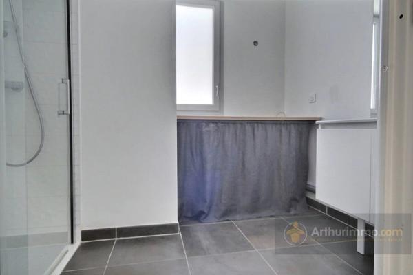 Vente                                                      Appartement
                        
                     5 pièces                      102 m2                     à Alfortville
