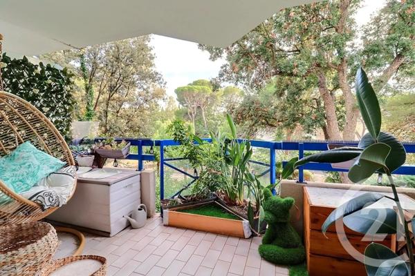 Appartement T2 à vendre  2 pièces - 31,55 m 2   ST RAPHAEL  - 83