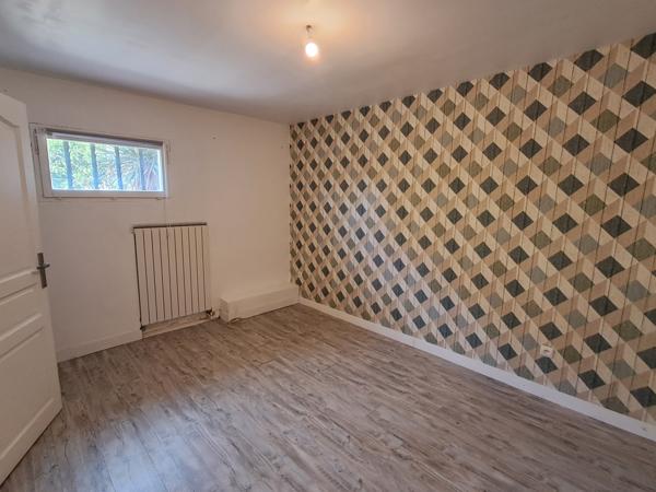 CARNOUX-EN-PROVENCE – GRANDE MAISON 201 M² – 3 LOGEMENTS – PISCINE – GRAND GARAGE – VUE DÉGAGÉE