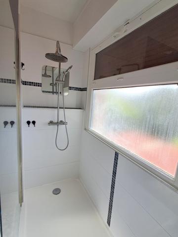 CARNOUX-EN-PROVENCE – GRANDE MAISON 201 M² – 3 LOGEMENTS – PISCINE – GRAND GARAGE – VUE DÉGAGÉE