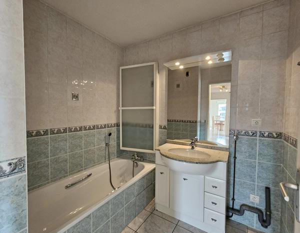 Appartement à vendre 3 pièces  (74) Vétraz-Monthoux - 75 m² - GARAGE - CAVE