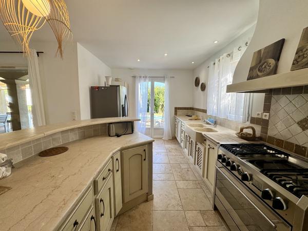 Propriété avec piscine à quelques minutes du village de Grimaud