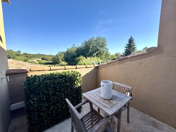 Propriété avec piscine à quelques minutes du village de Grimaud