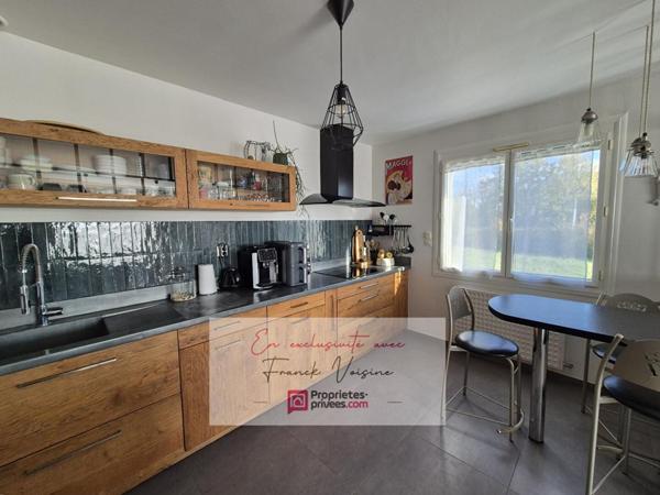 A VENDRE en Exclusivité aux Herbiers, maison de 102 m2 avec 4 chambres sur une parcelle de 1000 m2 env