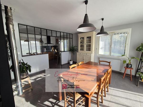 A VENDRE en Exclusivité aux Herbiers, maison de 102 m2 avec 4 chambres sur une parcelle de 1000 m2 env