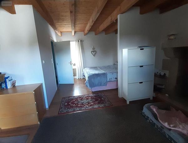 Local mixte (Professionnel/Habitation) à vendre à Sainte-Brigitte dans le Morbihan (56480), ref : 063-435