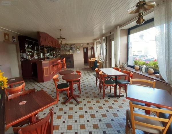 Local mixte (Professionnel/Habitation) à vendre à Sainte-Brigitte dans le Morbihan (56480), ref : 063-435