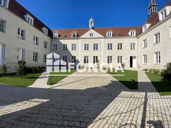 Location Studio 17.8 m² - 13 RUE DU BOURGNEUF Chartres 28000