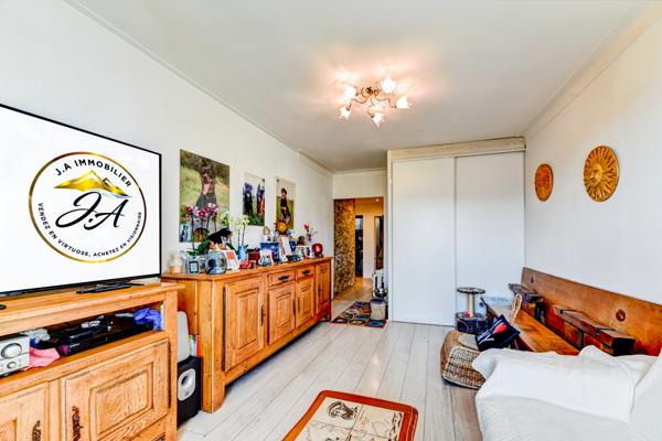 Nice (06100) Grand 2 pièces traversant avec 2 balcons - Nice Cessole