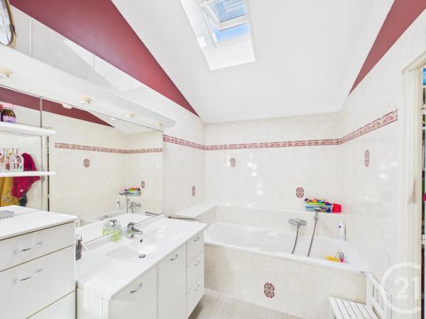 Maison à vendre  6 pièces - 142 m 2   RAMBOUILLET  - 78