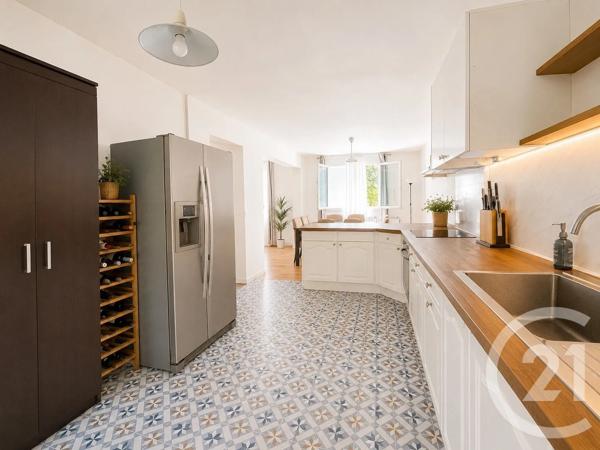 Maison à vendre  6 pièces - 142 m 2   RAMBOUILLET  - 78