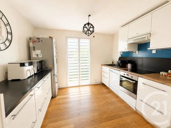 Maison à vendre  6 pièces - 142 m 2   RAMBOUILLET  - 78