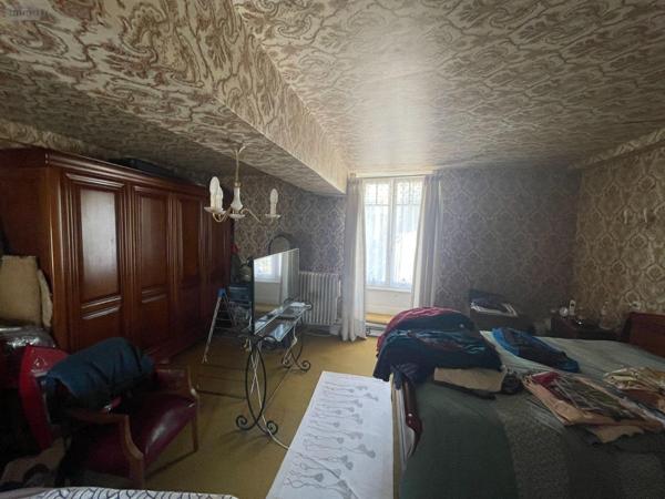 Maison à vendre à Ambrières-les-Vallées en Mayenne (53300), ref : 485